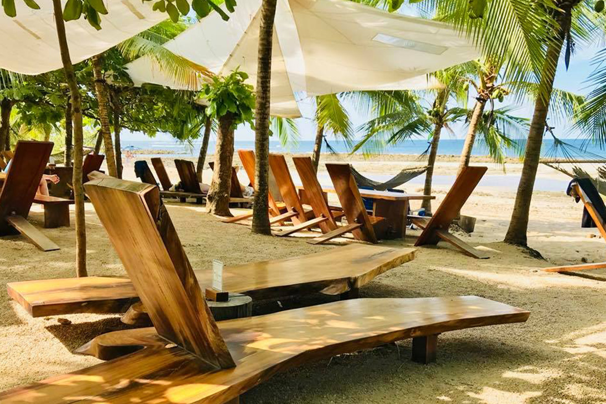 Lola's Playa Avellana • Paradise Costa Rica Directory